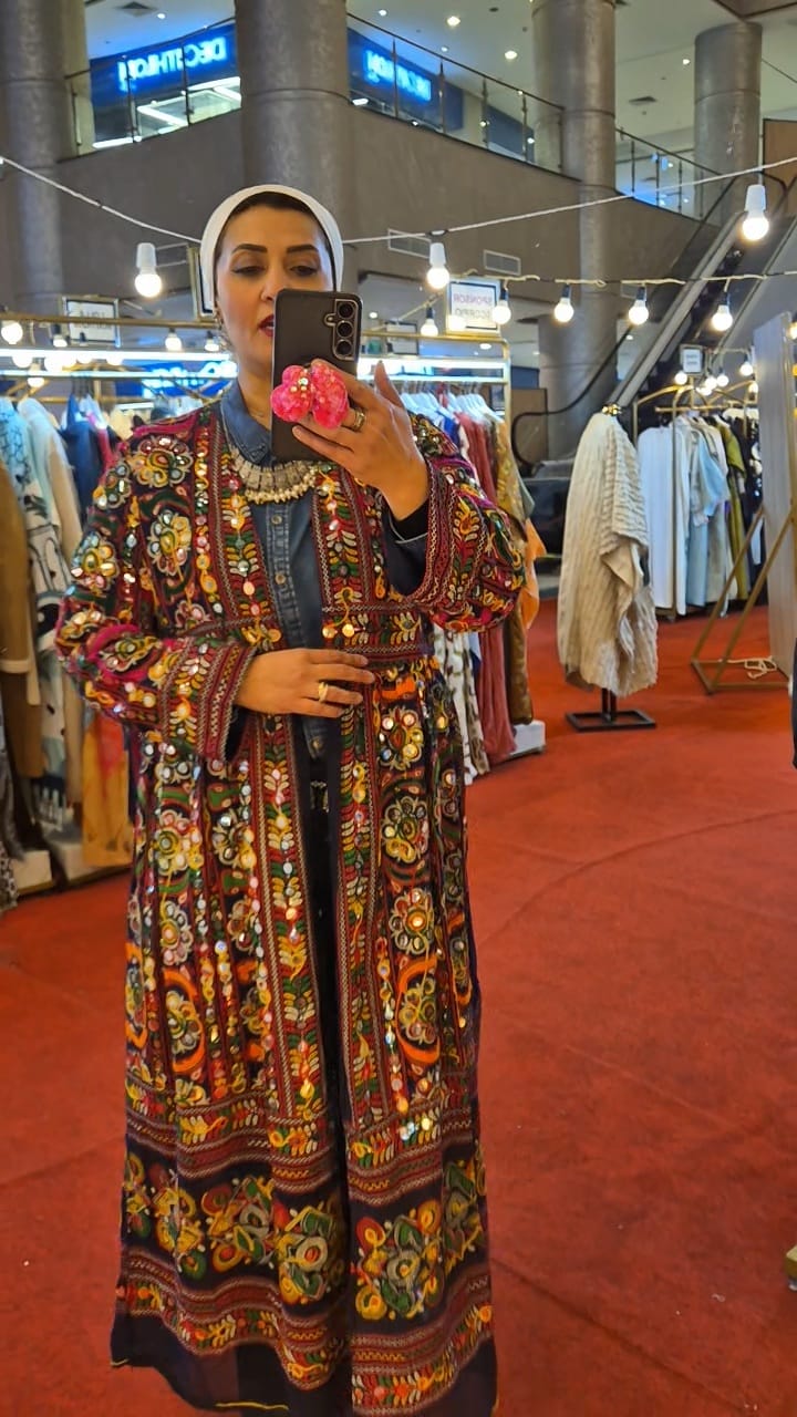 Ethnic-Mirror Kimonos