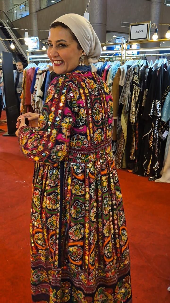 Ethnic-Mirror Kimonos
