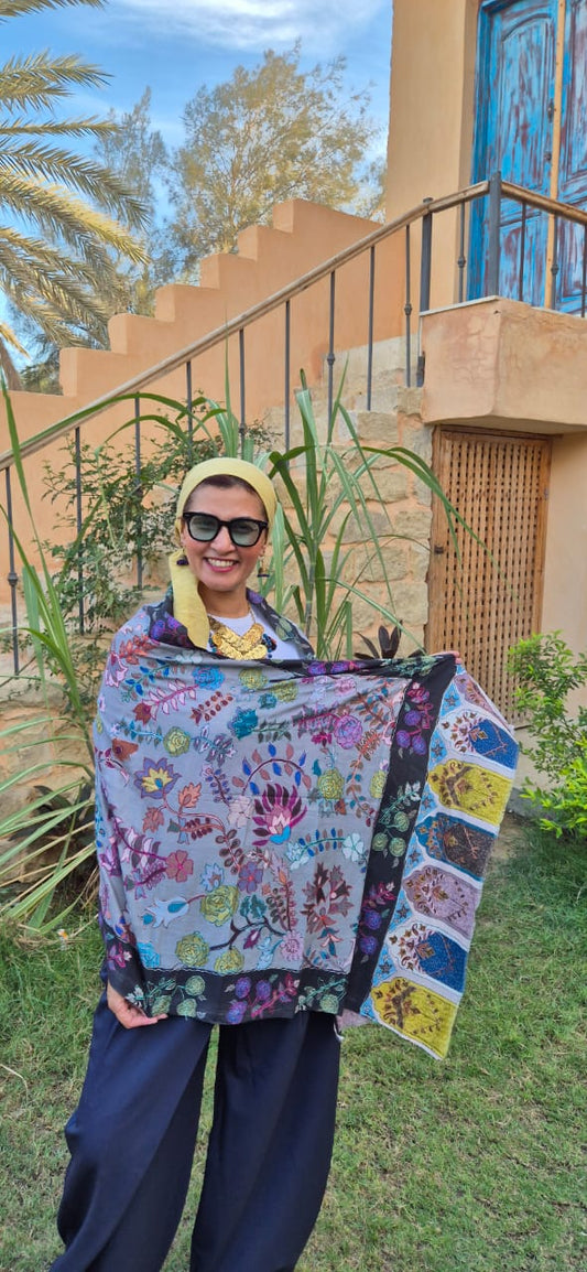 Baby Cashmere Shawls With Silk Threads Embroidery