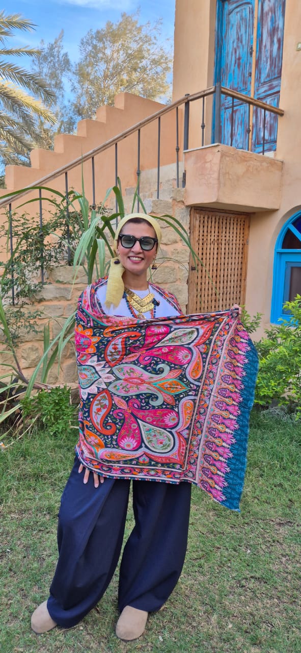 Baby Cashmere Shawls With Silk Threads Embroidery