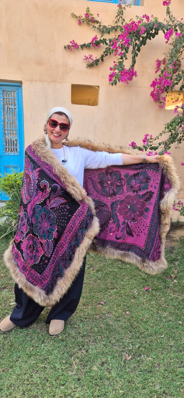 Double Layered Reversible Fur Shawls  Pure Boiling Wool Size