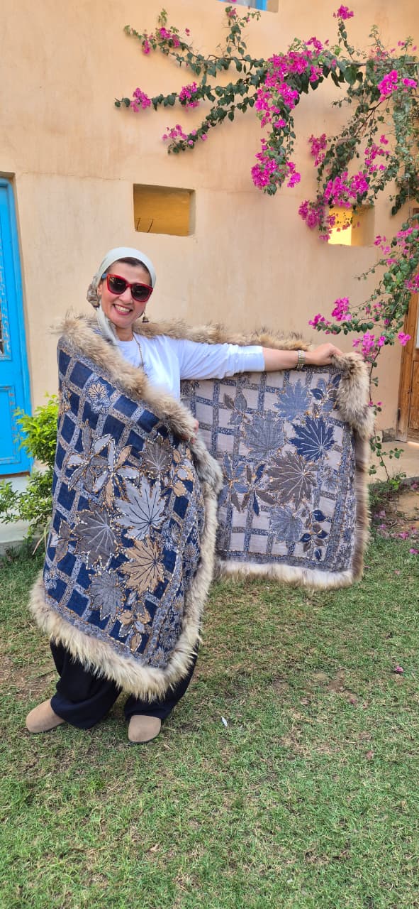 Double Layered Reversible Fur Shawls  Pure Boiling Wool Size