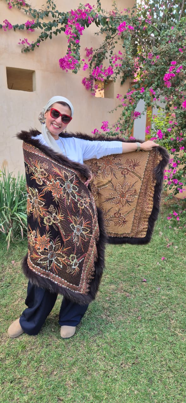 Double Layered Reversible Fur Shawls  Pure Boiling Wool Size