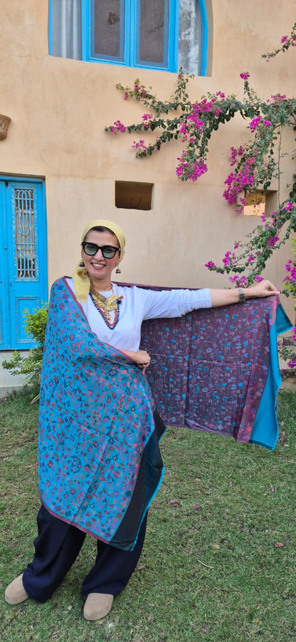 Reversible paisley shawl in teal blue and deep navy